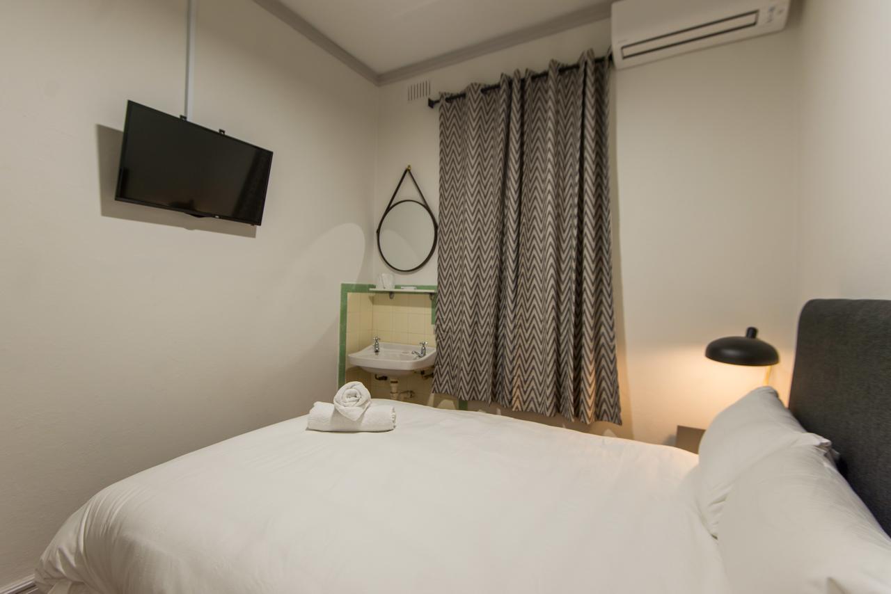 The Tamworth Hotel Экстерьер фото