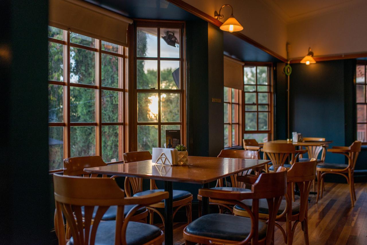 The Tamworth Hotel Экстерьер фото