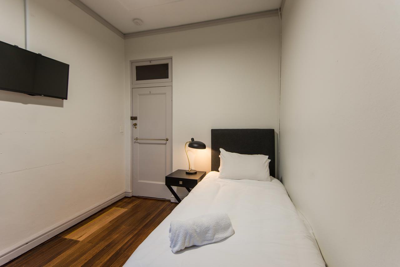 The Tamworth Hotel Экстерьер фото