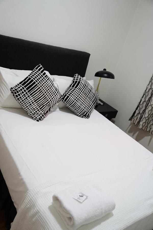 The Tamworth Hotel Экстерьер фото